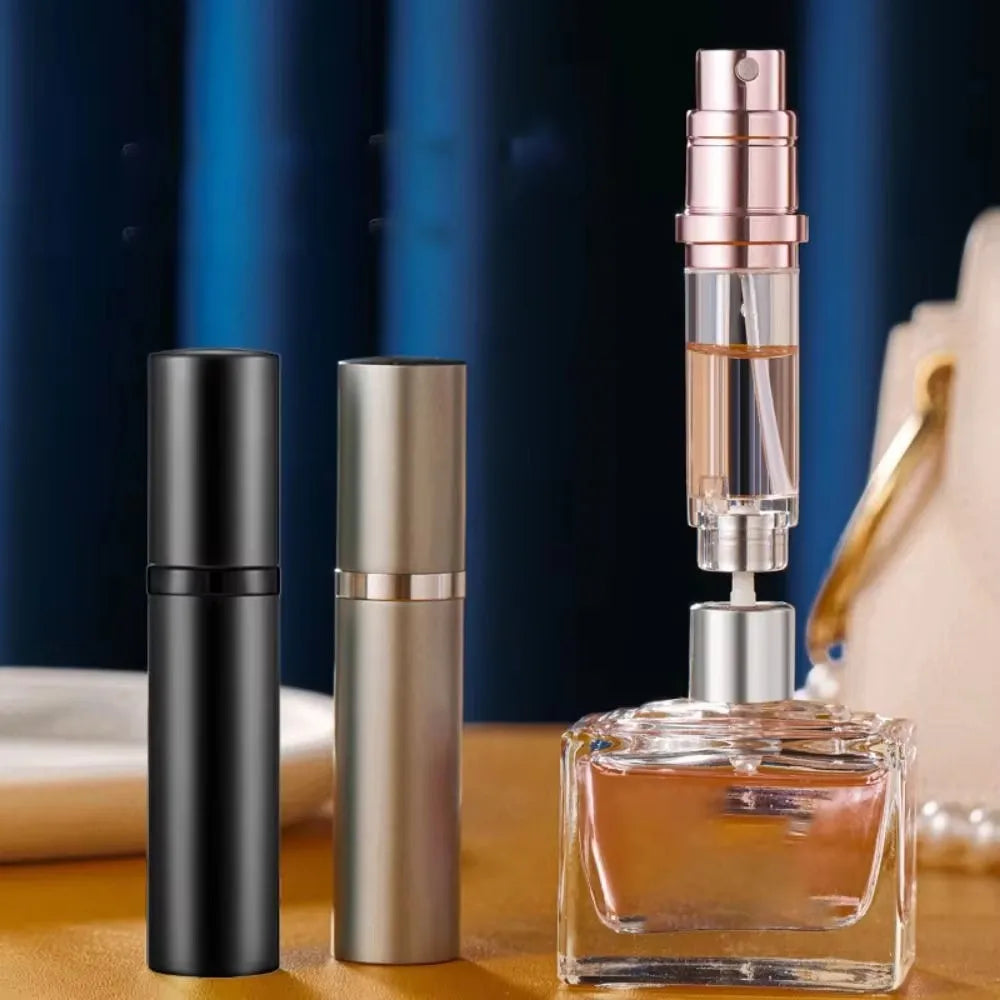 The Packt Atomizer in Green — front view of TSA-compliant glass spray bottle